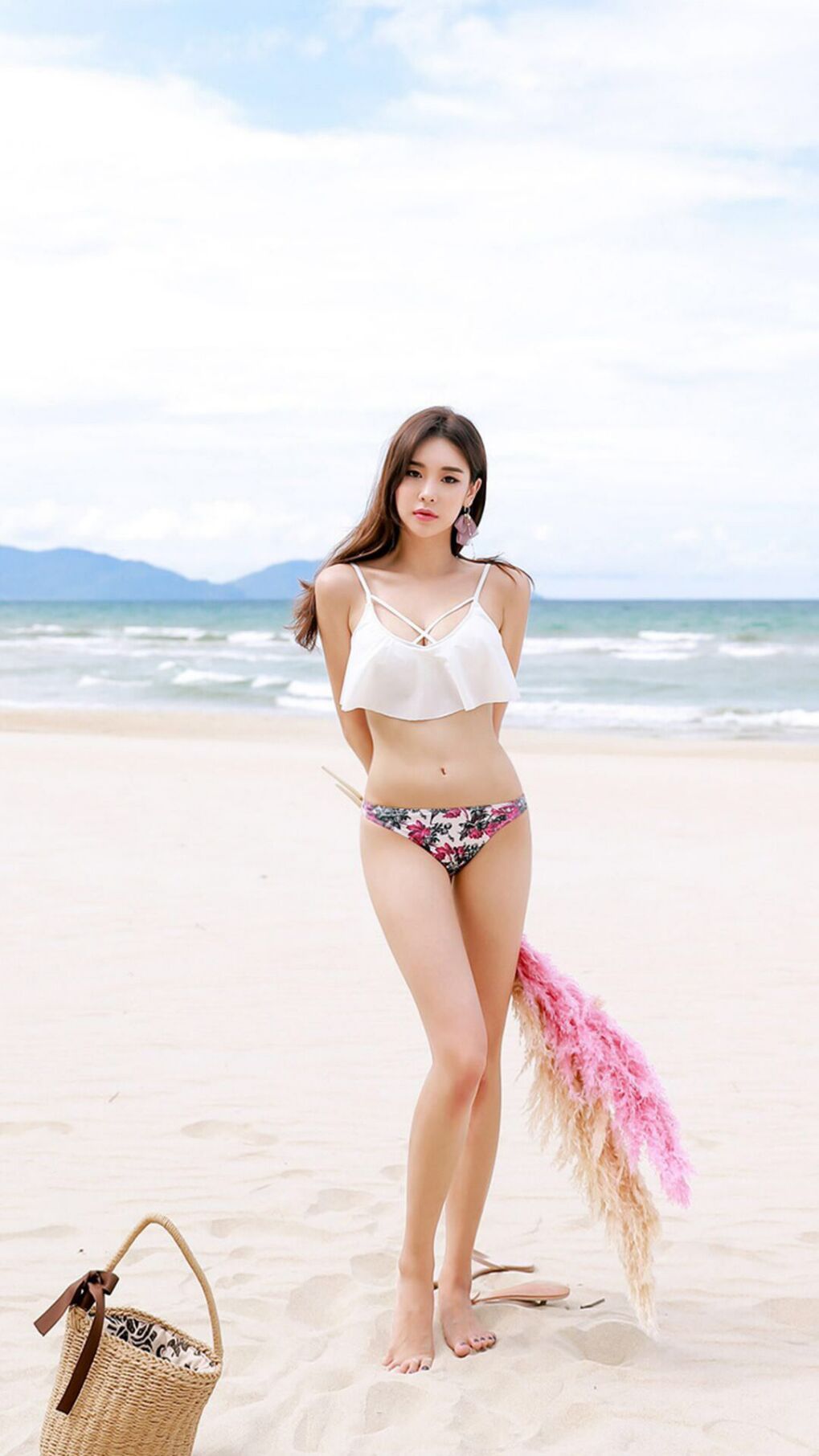 开云体育官网app-仰泳赛道摩纳哥选手节奏精准，摩纳哥泳池