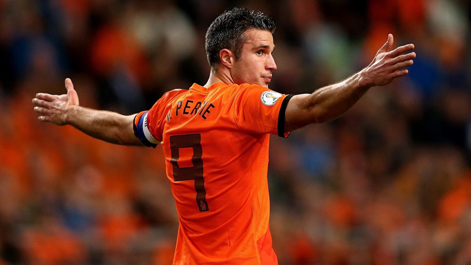 开云体育官网-赛事门票一售而空，举办城市迎来球迷潮，买球赛门票的网站哪个好