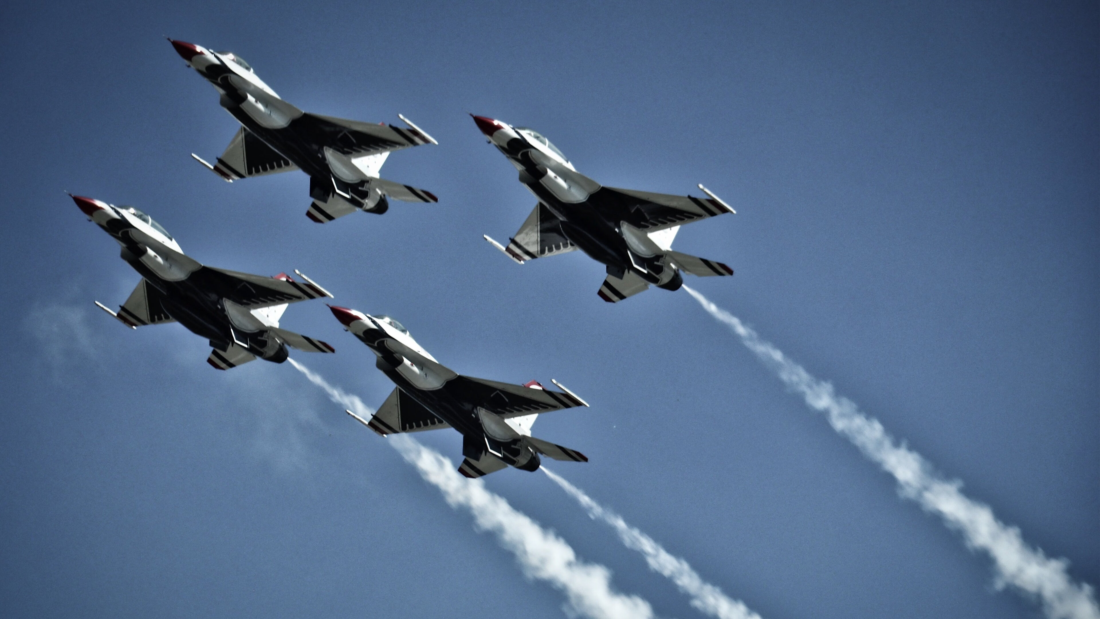 kaiyun开云体育-跳水动作流畅波兰实力显现，波兰美女跳高运动员叫什么